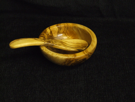 round bowl and spoon